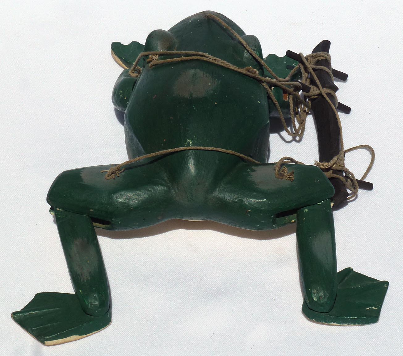 Frog marionette