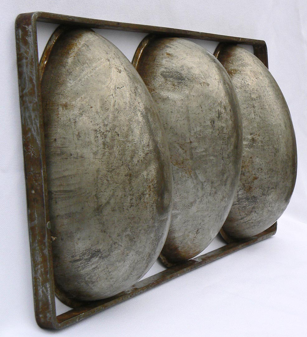 Tramp art frame