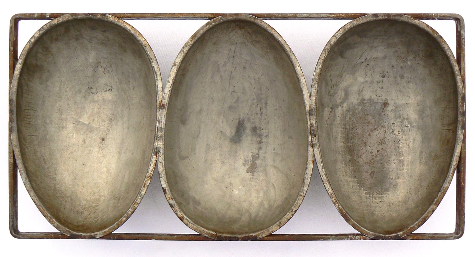 Tramp art frame