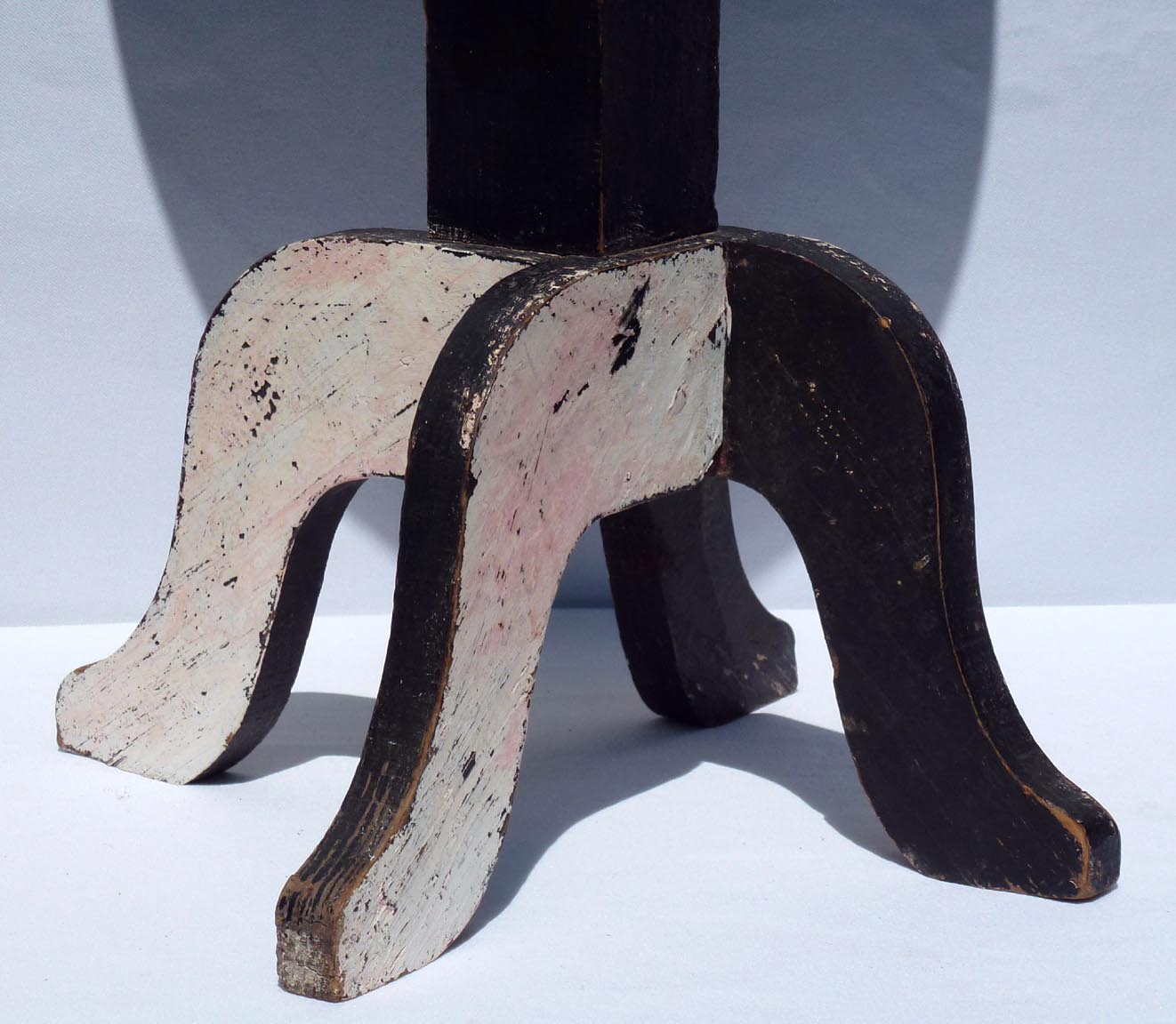 Two-Toned Pedestal Stand
