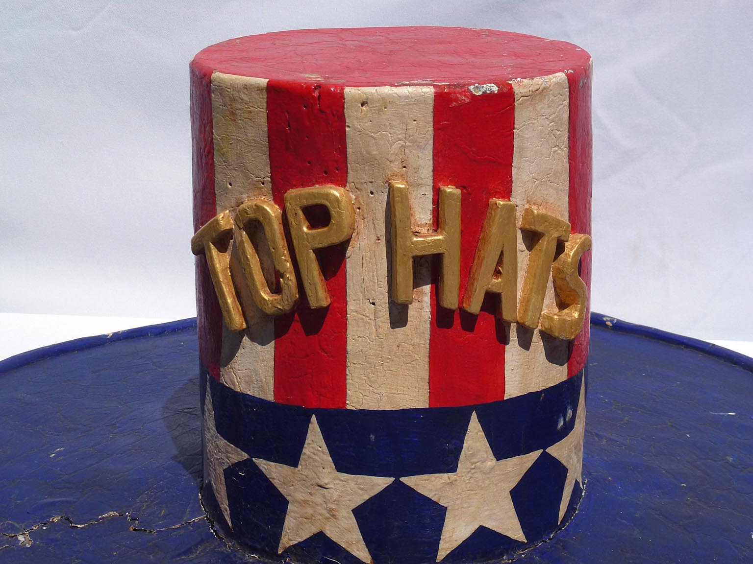 Giant carnival top hat