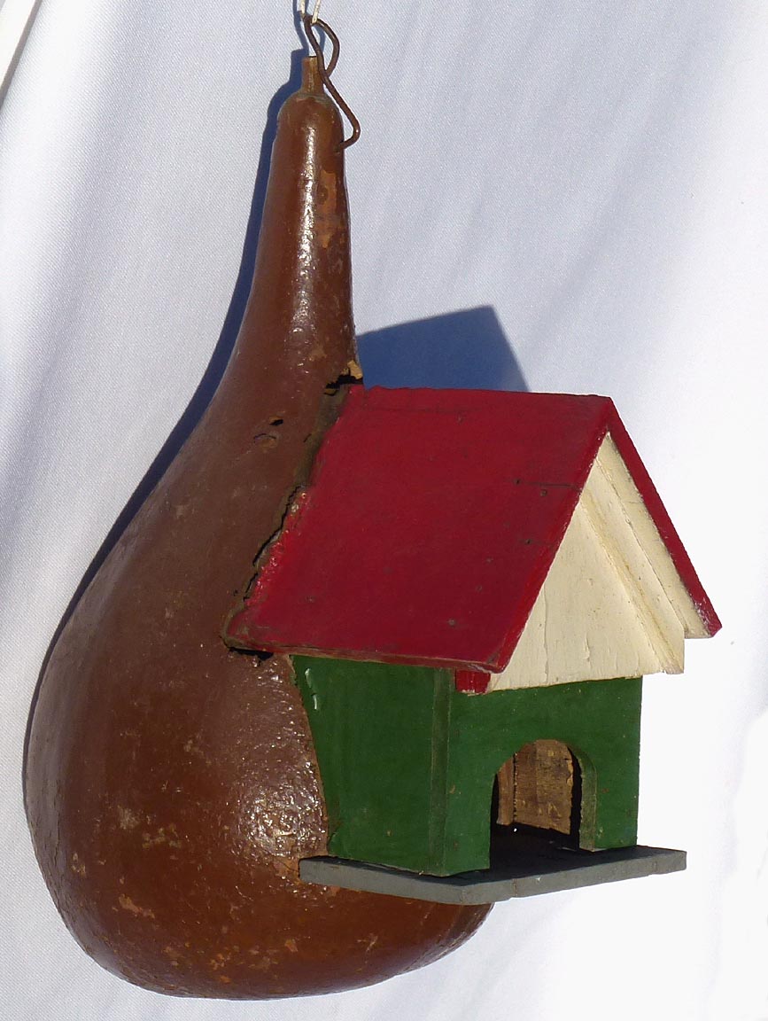 Gourd birdhouse