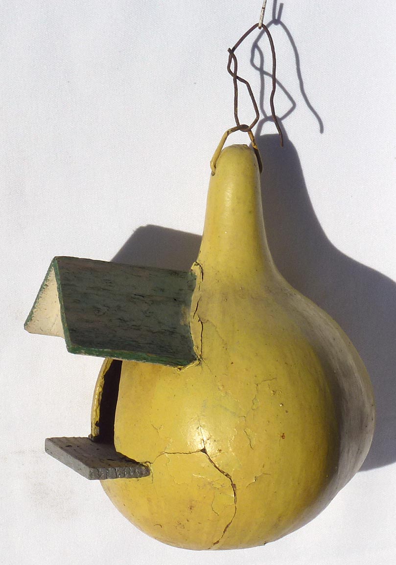 Gourd birdhouse