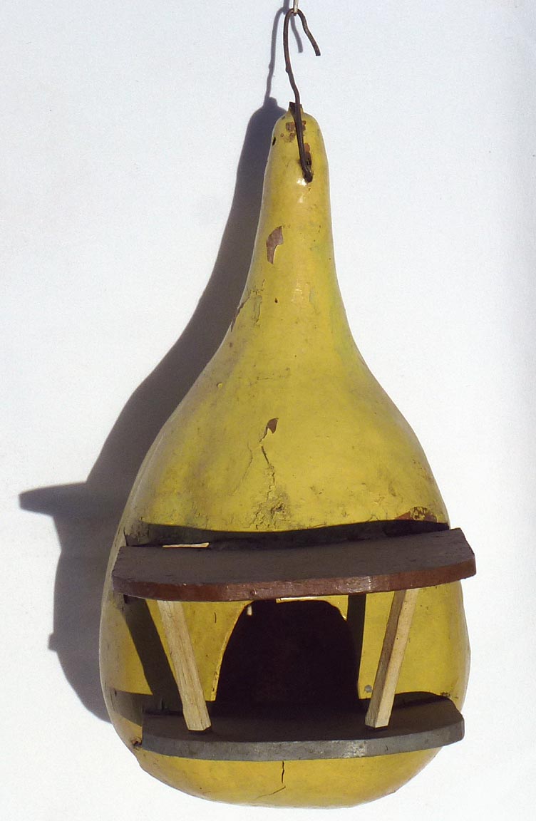 Gourd birdhouse